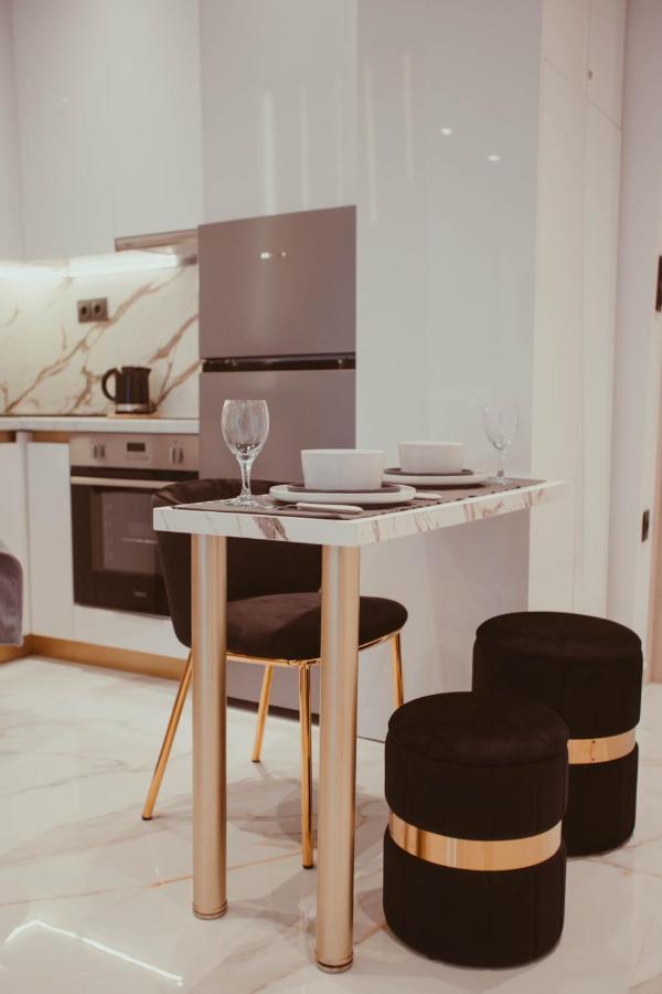 Aelia - Luxury Central Suite Alexandroupolis Buitenkant foto
